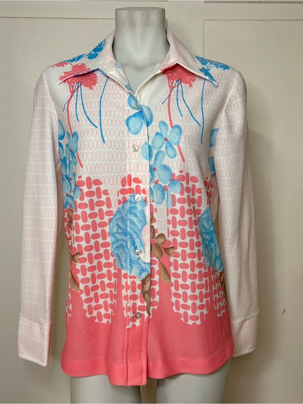 Vintage 70s/80s Pink Blue Abstract Floral Polyester Disco Dagger Collar Blouse
